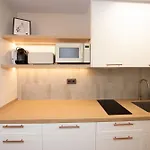 Caseta Nova 2*