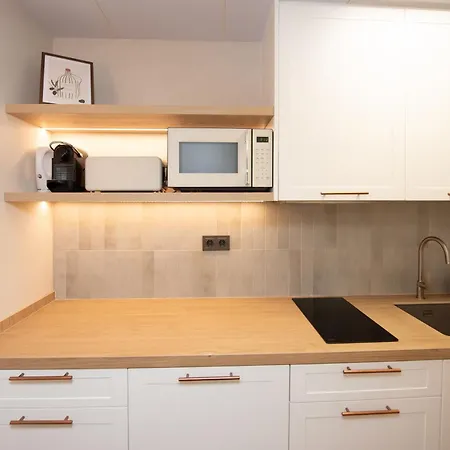 Caseta Nova 2*