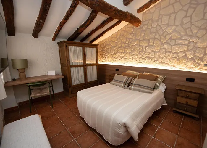Caseta Nova Hotell 2*